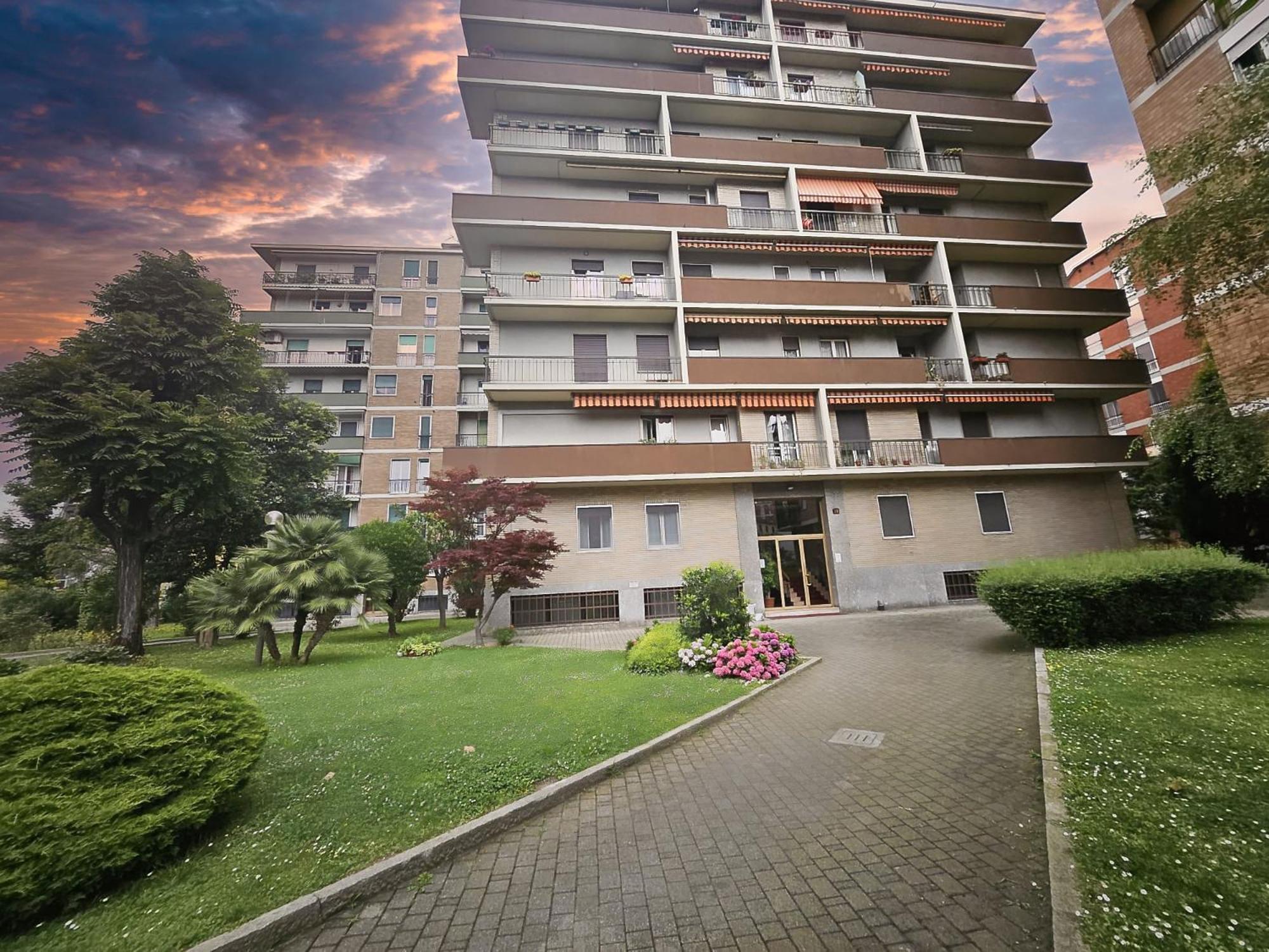 Hbhall Linate Apartment Milano Esterno foto